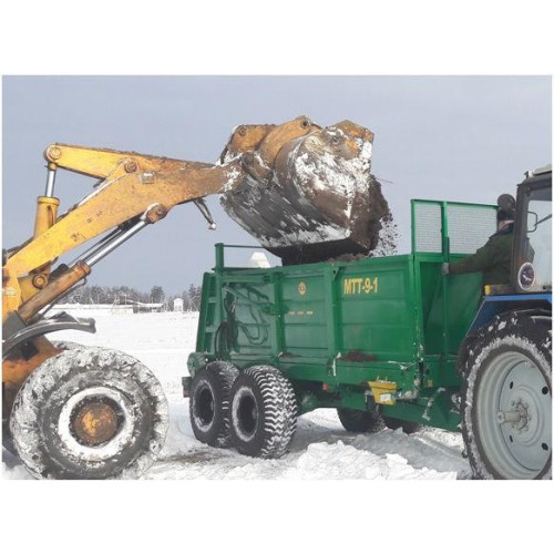 Машина для внесения твердых органических удобрений МТТ-9-1