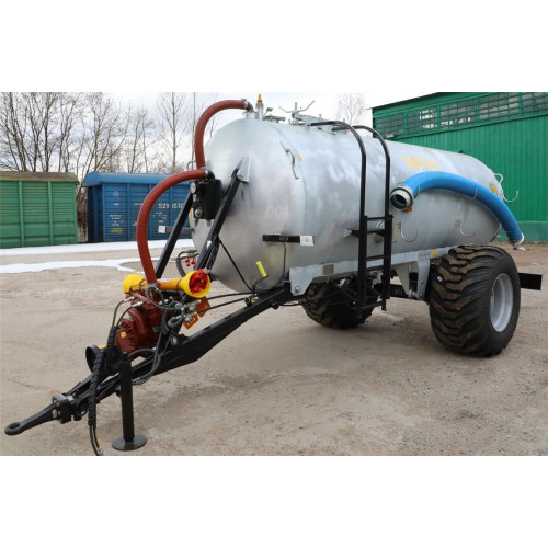 Машина для внесения жидких органических удобрений МЖТ-Ф-6