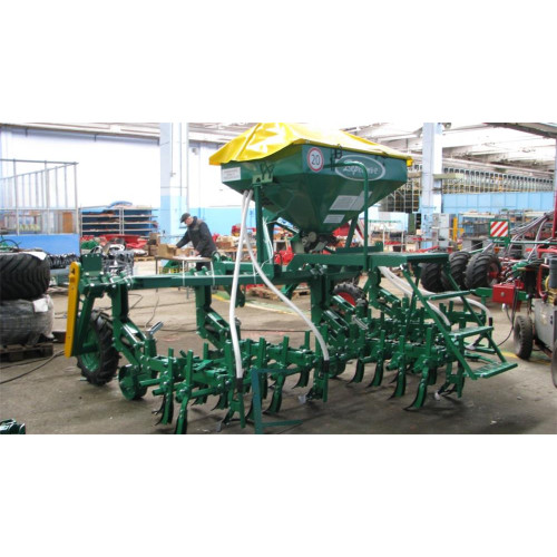 Культиватор-питатель пневматический  хлопковый КПП-4 «Берестье» для обработки междурядий хлопка